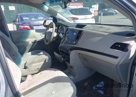 2011 Toyota Sienna Le V6 из США, поврежденный, VIN 5TDKK3DC3BS071170